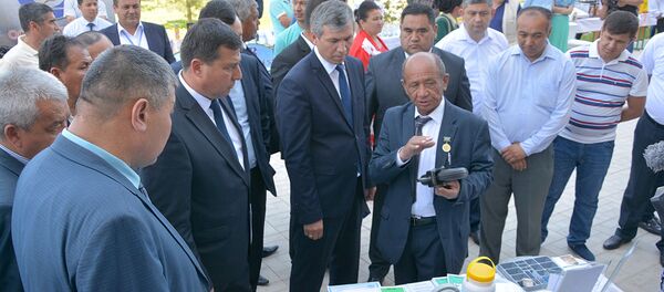 Делегация предпринимателей из Кыргызстана посетила Фергану Делегация предпринимателей из Кыргызстана посетила Фергану - Sputnik Ўзбекистон