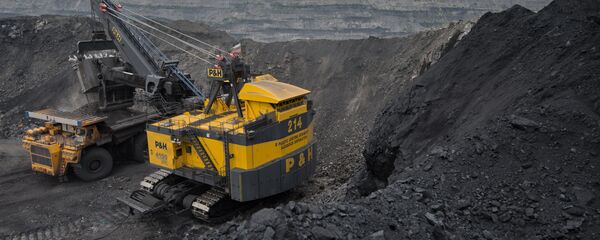 Добыча угля Добыча угля - Sputnik Ўзбекистон