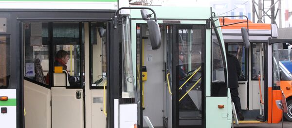 Автобусы и троллейбусы Мосгортранса Автобусы и троллейбусы Мосгортранса - Sputnik Узбекистан