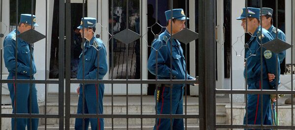 Узбекские милиционеры Узбекские милиционеры - Sputnik Ўзбекистон