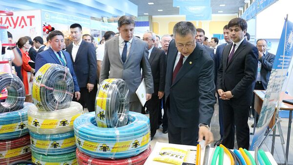 Первая выставка товаропроизводителей города Ташкента прошла на минувшей неделе в казахстанском Шымкенте - Sputnik Ўзбекистон
