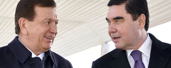 Президент Туркменистана Гурбангулы Бердымухамедов и президент Узбекистана Шавкат Мирзиёев Президент Туркменистана Гурбангулы Бердымухамедов и президент Узбекистана Шавкат Мирзиёев - Sputnik Ўзбекистон