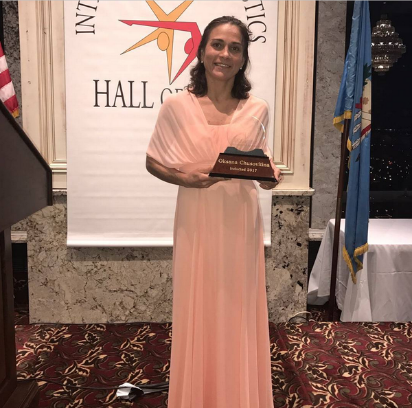 Оксана Чусовитина введена в Международный зал славы гимнастики - Sputnik Узбекистан