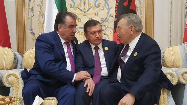 Шавкат Мирзиёев, Эмомали Рахмон и Нурсултан Назарбаев на саммите в Эр-Рияде - Sputnik Ўзбекистон