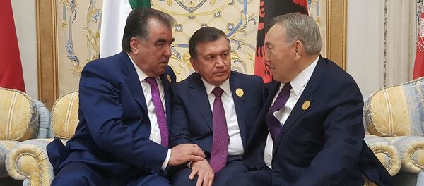 Шавкат Мирзиёев, Эмомали Рахмон и Нурсултан Назарбаев на саммите в Эр-Рияде - Sputnik Ўзбекистон
