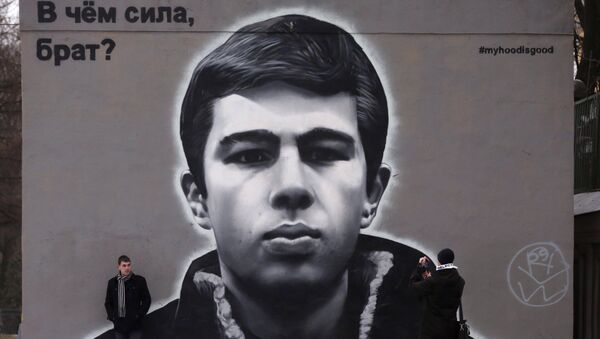 Jivopis na stenax domov v Sankt-Peterburge - Sputnik O‘zbekiston