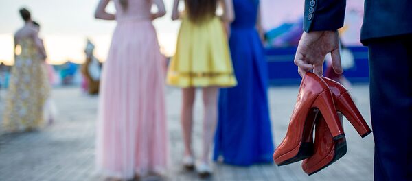 Выпускники школы Выпускники школы - Sputnik Ўзбекистон