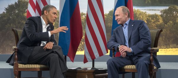 Президент России Владимир Путин (справа) и президент США Барак Обама - Sputnik Узбекистан