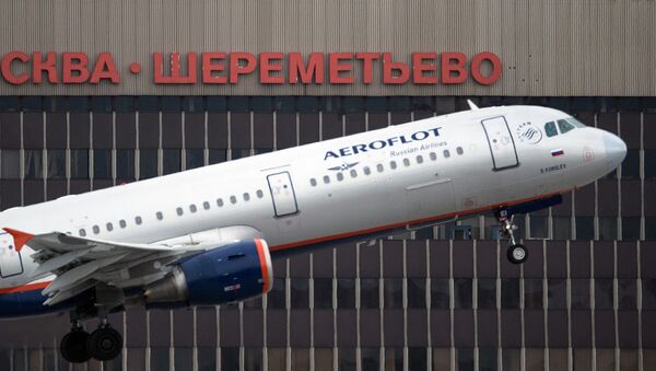 Самолет Airbus A321 авиакомпании Аэрофлот совершает взлет - Sputnik Узбекистан