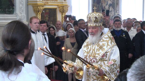 Глава Русской православной церкви освятил храм в Бишкеке - Sputnik Узбекистан