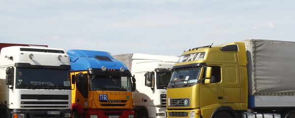 Грузовые фуры  - Sputnik Ўзбекистон