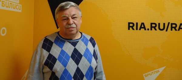 Доктор медицинских наук, профессор, Первый заместитель директора Национального научно-исследовательского института общественного здоровья Александр Линденбратен - Sputnik Узбекистан