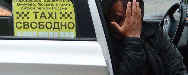 C 1 июня вступил в силу запрет на работу для водителей, не имеющих российских прав C 1 июня вступил в силу запрет на работу для водителей, не имеющих российских прав - Sputnik Ўзбекистон