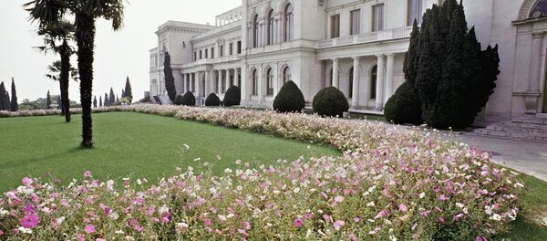 Большой Ливадийский дворец Большой Ливадийский дворец - Sputnik Узбекистан