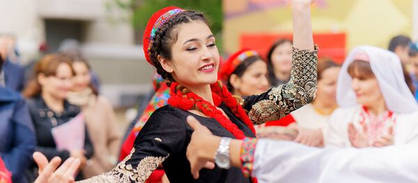 Фестиваль культур России и Таджикистана, Памир-Москва Фестиваль культур России и Таджикистана, Памир-Москва - Sputnik Узбекистан