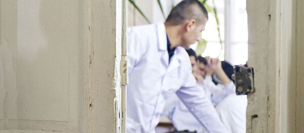 Студенты медицинского колледжа Студенты медицинского колледжа - Sputnik Ўзбекистон