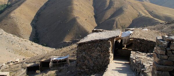 Вид с лестницы, ведущей к вершине горы - Sputnik Ўзбекистон