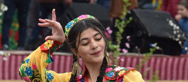 Таджикская девушка Таджикская девушка - Sputnik Узбекистан