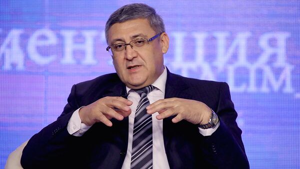 Первый заместитель министра высшего и среднего специального образования республики Иномжон Мажидов Первый заместитель министра высшего и среднего специального образования республики Иномжон Мажидов - Sputnik Узбекистан