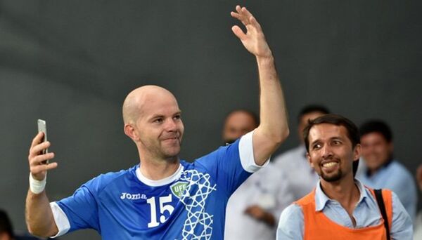 Футболист Александр Гейнрих Футболист Александр Гейнрих - Sputnik Узбекистан