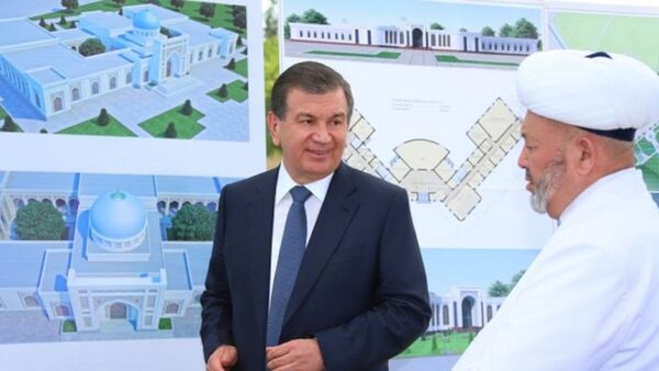 Шавкат Мирзиёев посетил мемориальный комплекс Имама Бухари - Sputnik Узбекистан