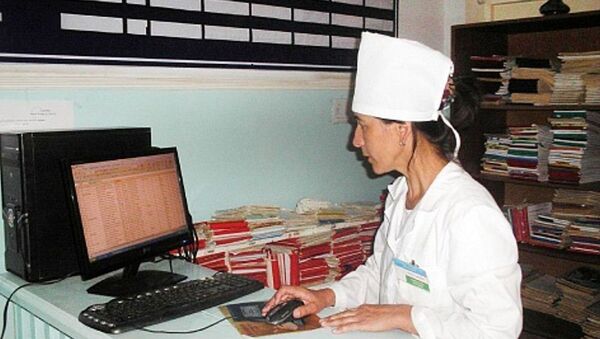 Создание электронной базы данных медицинских карт - Sputnik Узбекистан
