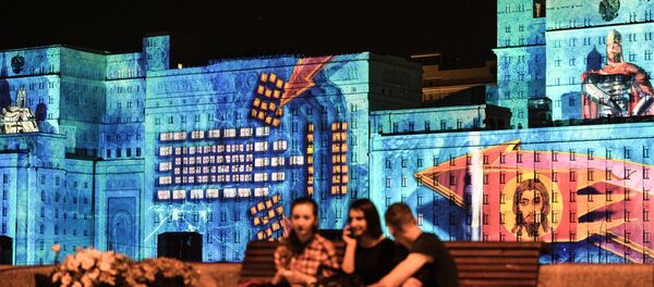 Подготовка к международному фестивалю Круг света в Москве Подготовка к международному фестивалю Круг света в Москве - Sputnik Узбекистан