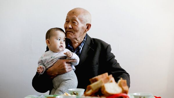 Бывший рыбак и его правнук - Sputnik Узбекистан