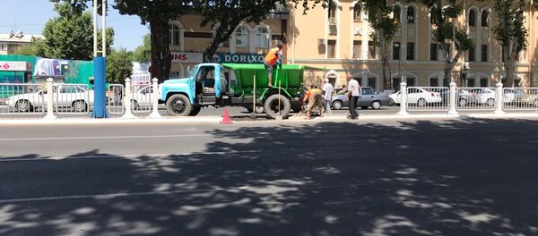 Переход на улице Амира Темура напротив кинотеатра Казахстан - Sputnik Узбекистан