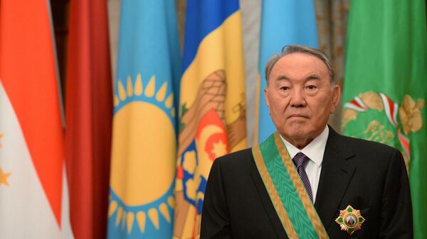 Patriarx Kirill vruchil orden Sergiya Radonejskogo prezidentu Kazaxstana N. Nazarbayevu - Sputnik Oʻzbekiston