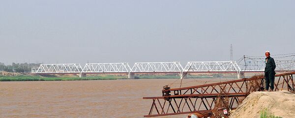 Пограничный Мост Дружбы Хайратон-Термез - предмет ностальгии по советско-афганской дружбе Пограничный Мост Дружбы Хайратон-Термез - предмет ностальгии по советско-афганской дружбе - Sputnik Ўзбекистон