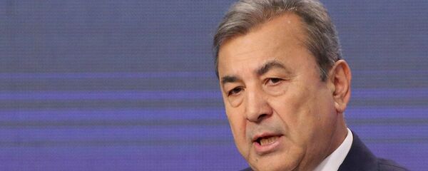 Первый заместитель председателя Сената Олий Мажлиса Садык Сафаев - Sputnik Узбекистан