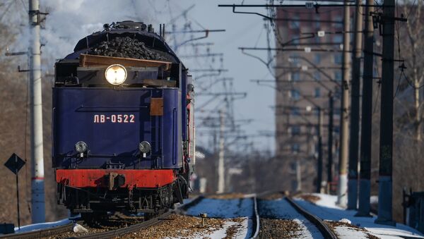 Паровоз ЛВ-0522 на московской железной дороге - Sputnik Узбекистан