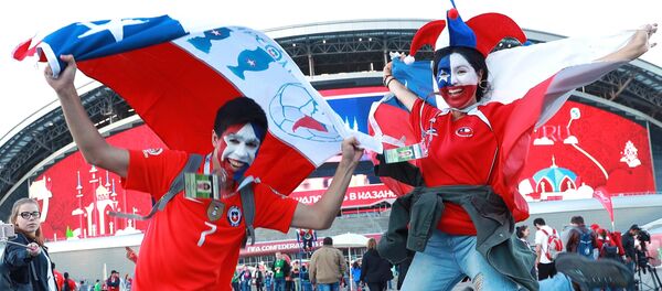 Болельщики сборной Чили перед началом матча Кубка конфедераций-2017 по футболу между сборными Германии и Чили - Sputnik Узбекистан