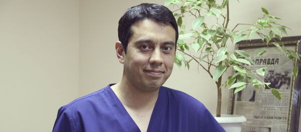 Хирург Азиз Дильшодович Зикиряходжаев - Sputnik Узбекистан