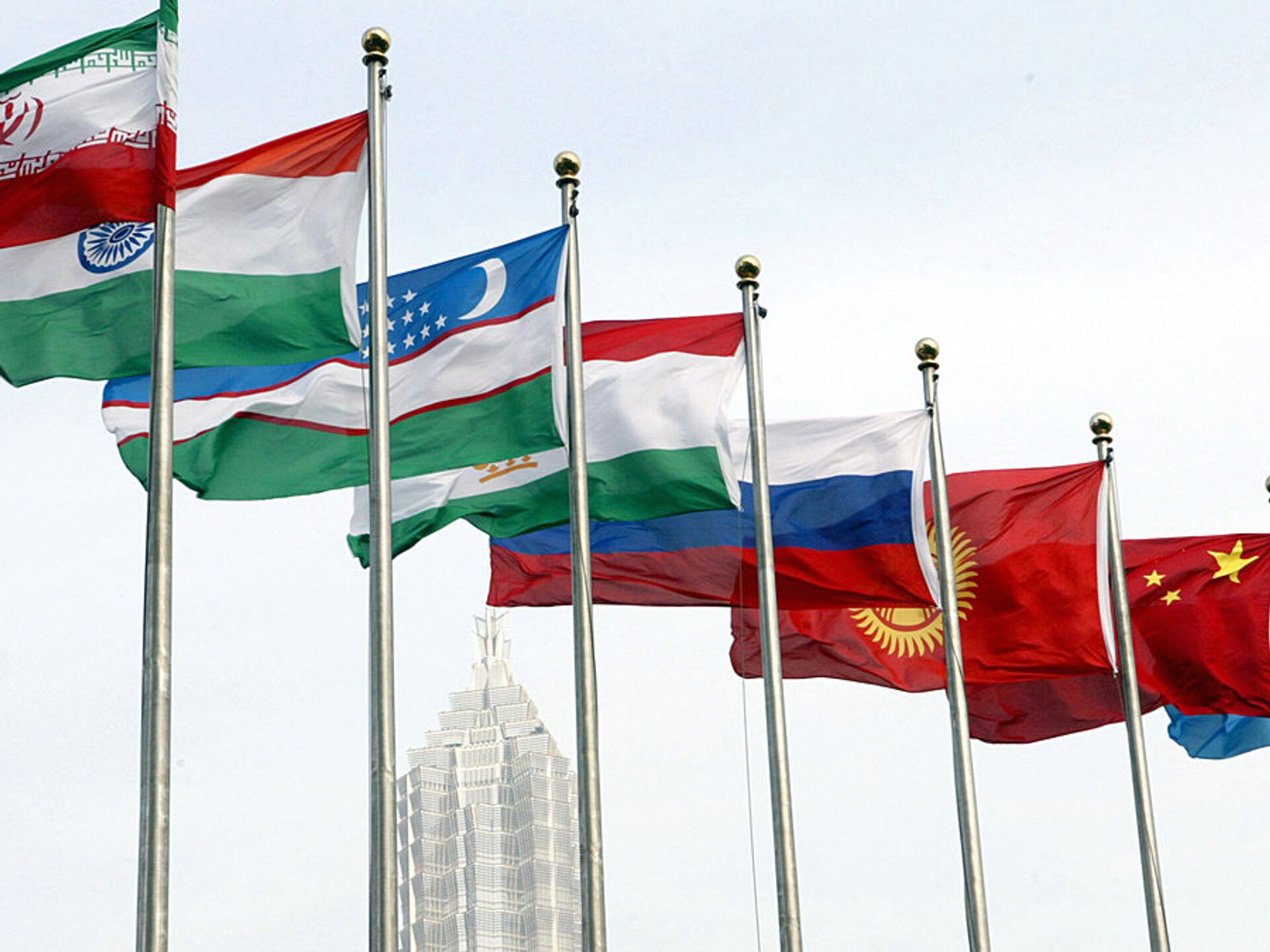 Организация мировое сообщество. ШОС В Узбекистане флаг. Флаг ШОС И БРИКС. Давлатлар байроғи. Флаг РАТС ШОС.