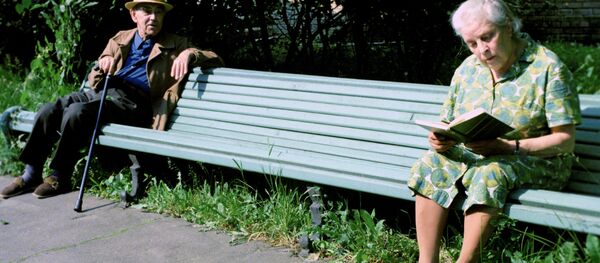 На территории Дома престарелых - Sputnik Узбекистан