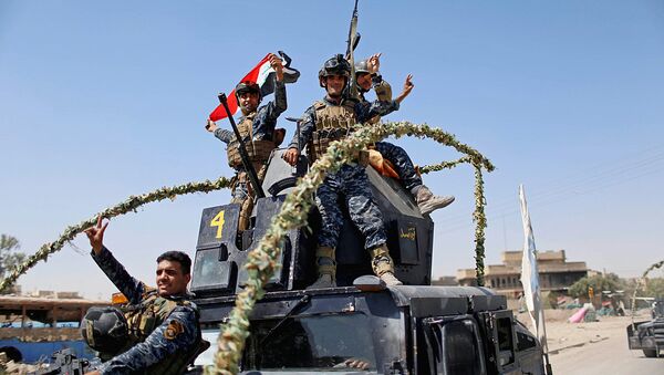 Солдаты иракской армии в Мосуле - Sputnik Узбекистан