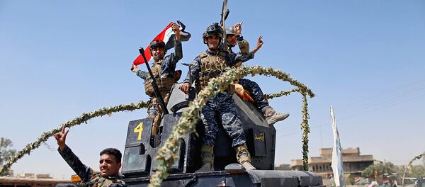 Солдаты иракской армии в Мосуле - Sputnik Узбекистан