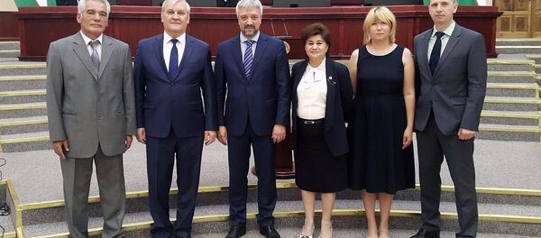 Участники круглого стола Международное сотрудничество в реализации социально значимых проектов в сфере образования, культуры и науки Узбекистана - Sputnik Узбекистан