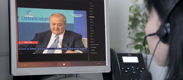 Абдулазиз Камиловнинг жонли мулоқоти давомида олинган сурат Абдулазиз Камиловнинг жонли мулоқоти давомида олинган сурат - Sputnik Ўзбекистон