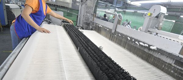 Пахтани қайта ишлаш заводи Пахтани қайта ишлаш заводи - Sputnik Ўзбекистон