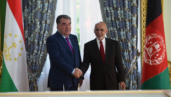 Рахмон Эмомали и президент Афганистана - Sputnik Узбекистан