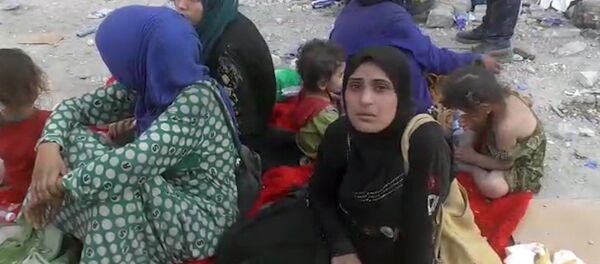 Жены боевиков Исламского государства рассказали полиции о своих нелегких судьбах Жены боевиков Исламского государства рассказали полиции о своих нелегких судьбах - Sputnik Узбекистан