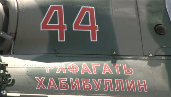 Вертолету Ми-8АМТШ присвоили имя погибшего в Сирии летчика - Sputnik Узбекистан