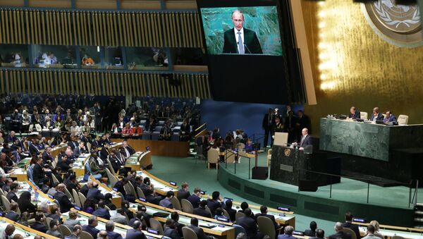 Vladimir Putin BMT Bosh assambleyasida nutq soʻlamoqda - Sputnik Oʻzbekiston