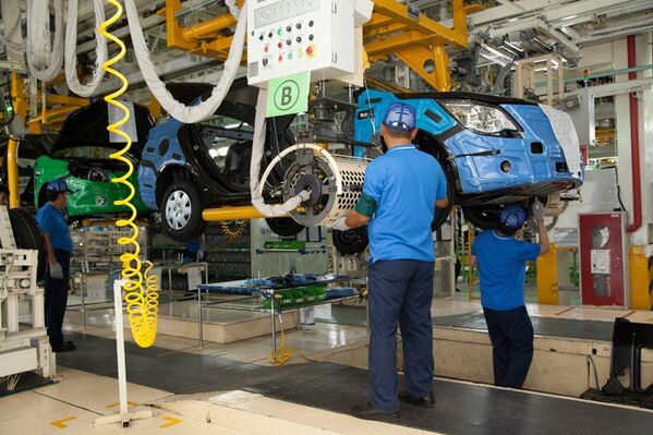 Как делают автомобили GM Uzbekistan - Sputnik Узбекистан