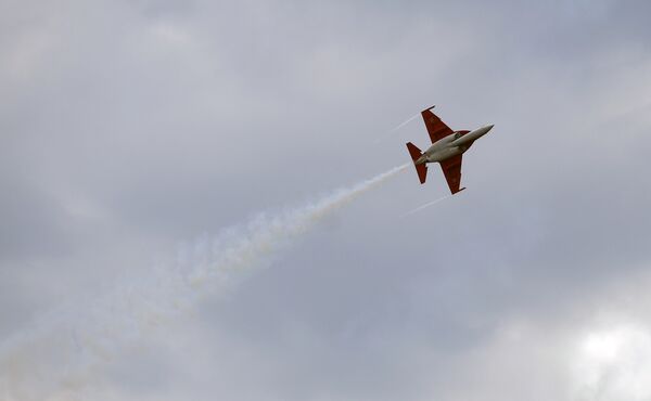 Подготовка к открытию Международного авиационно-космического салона МАКС-2017 Подготовка к открытию Международного авиационно-космического салона МАКС-2017 - Sputnik Узбекистан