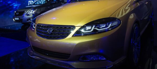 Автомобиль Ravon R4 Автомобиль Ravon R4 - Sputnik Ўзбекистон