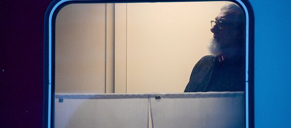 Passajir v poyezde - Sputnik O‘zbekiston